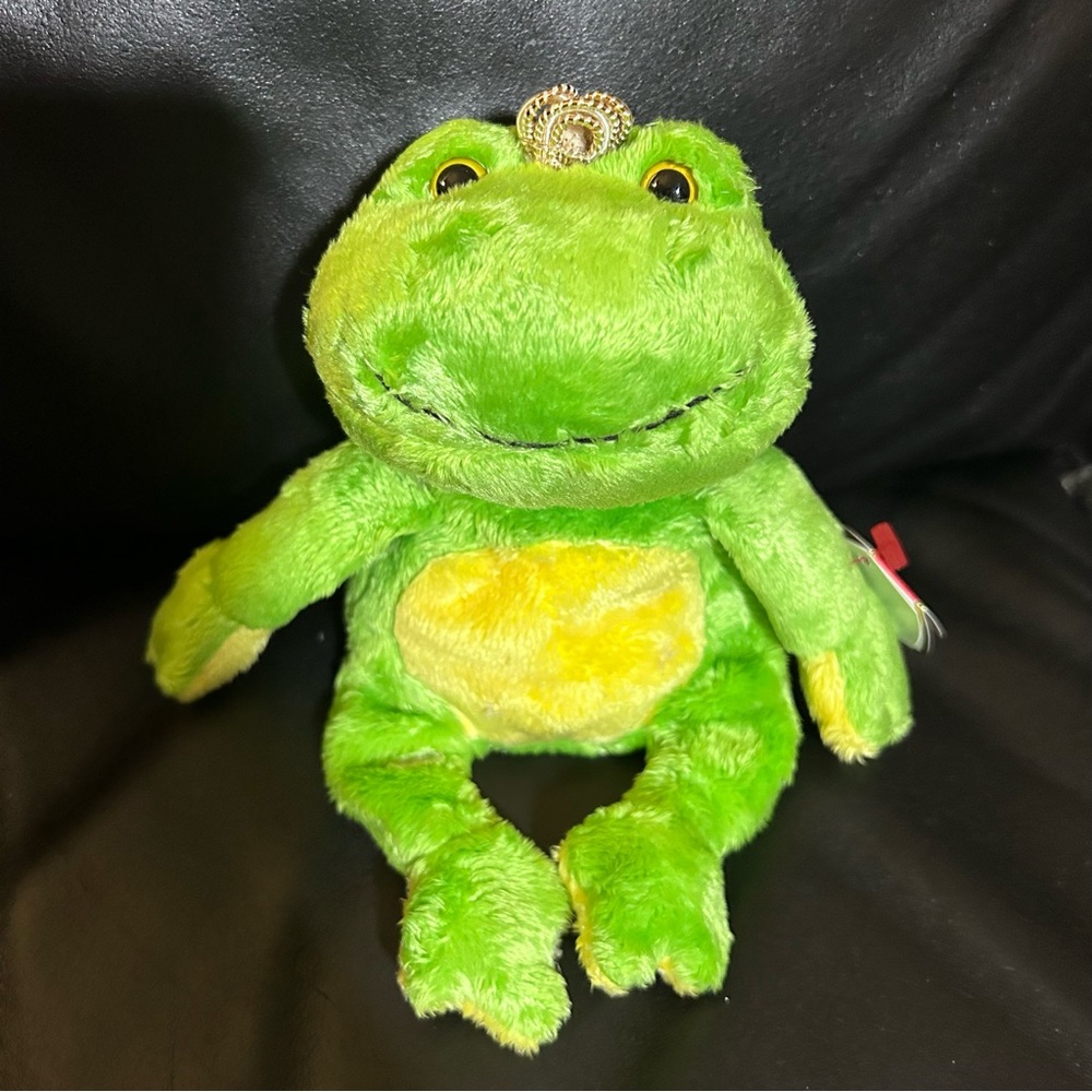 2005 Ty Beanie Baby “Charm” the Adorable Frog! (8 inch)